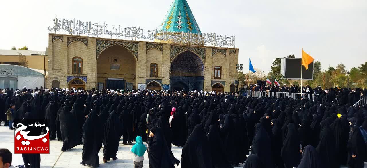 مراسم تشییع و تدفین نسیبه علی پرست همسر مکرمه شهید مدافع حرم سجاد طاهرنیا گیلان مراسم تشییع و تدفین نسیبه علی پرست همسر مکرمه شهید مدافع حرم سجاد طاهرنیا گیلان