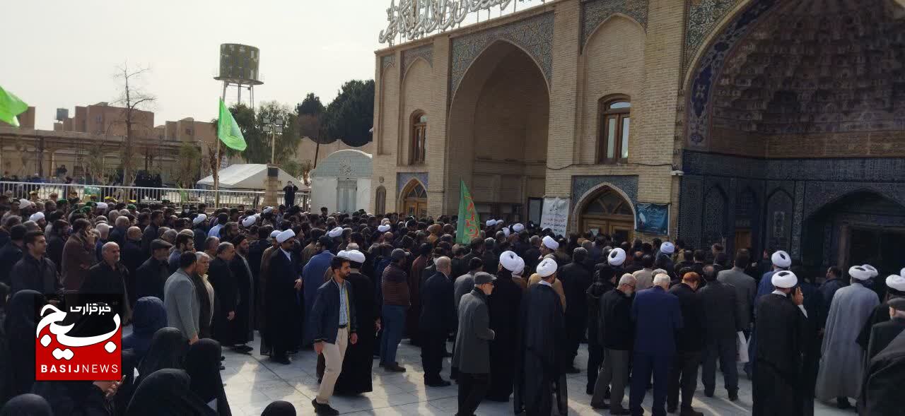 مراسم تشییع و تدفین نسیبه علی پرست همسر مکرمه شهید مدافع حرم سجاد طاهرنیا گیلان مراسم تشییع و تدفین نسیبه علی پرست همسر مکرمه شهید مدافع حرم سجاد طاهرنیا گیلان