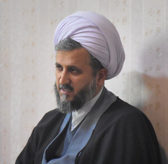 مردم ایران عزت و افتخار را در سایه انقلاب اسلامی دیده و لمس کرده اند/دشمن به دنبال منحرف کردن اذهان از حق به باطل است مردم ایران عزت و افتخار را در سایه انقلاب اسلامی دیده و لمس کرده اند/دشمن به دنبال منحرف کردن اذهان از حق به باطل است