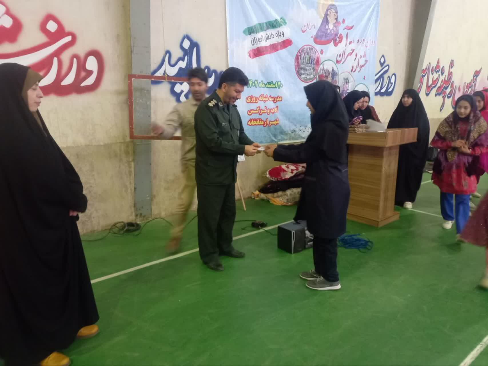 برگزاری دومین جشنواره دختران آفتاب به همت قرارگاه پیشرفت و آبادانی سپاه زنجان