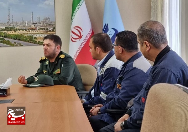 تجلیل از فرزندان شهید شاغل در شرکت پتروشیمی تبریز