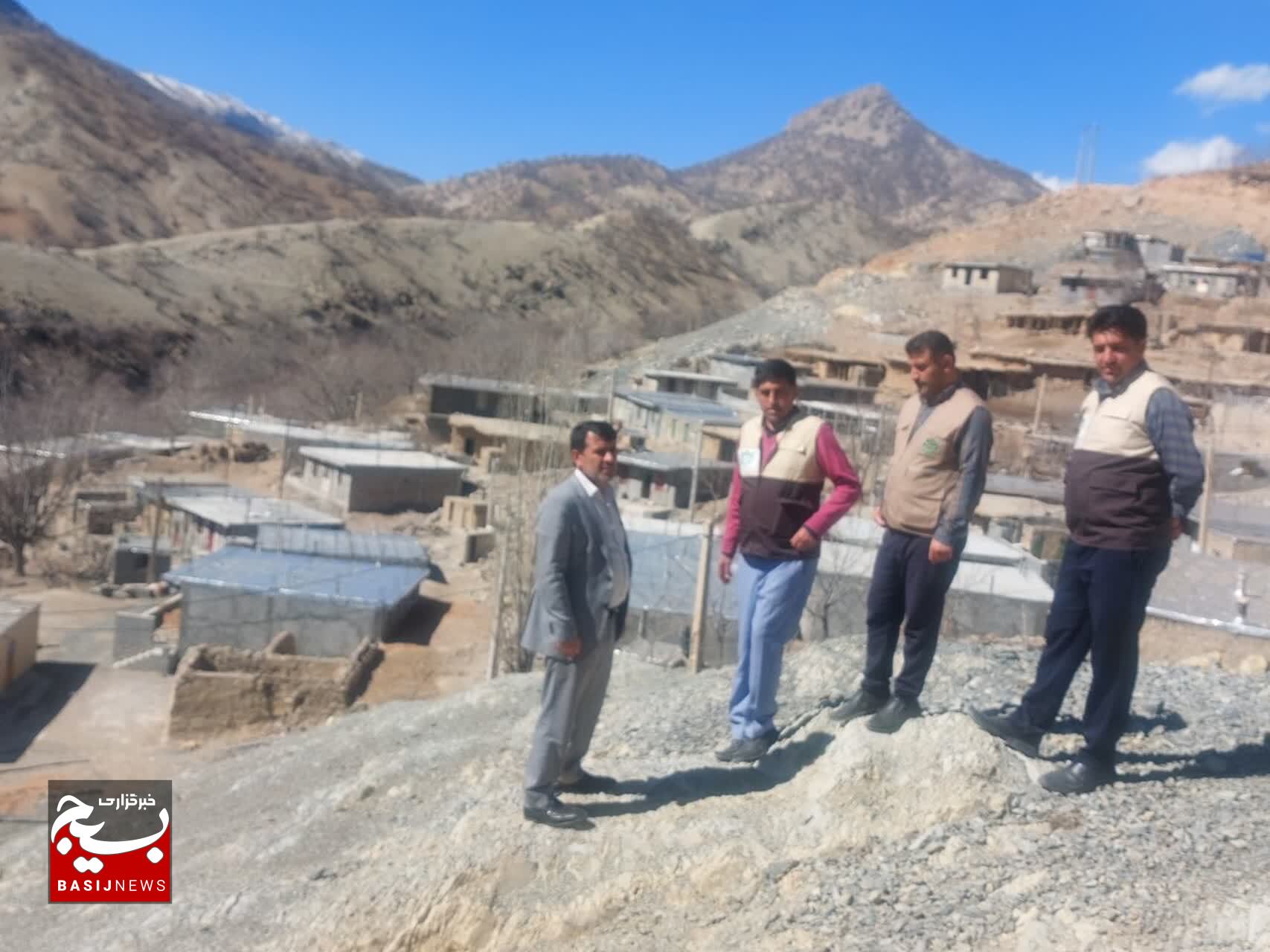 بسیج مهندسین عمران و معماری سپاه فتح پیگیر مشکلات عمرانی روستای دلی رچ