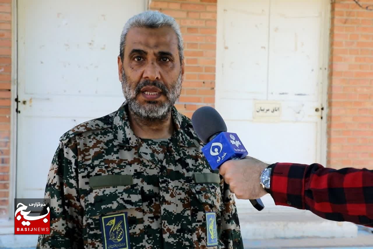 شرکت ۷ هزار دانشآموز قمی در اردوی عملی درس آمادگی دفاعی شرکت ۷ هزار دانشآموز قمی در اردوی عملی درس آمادگی دفاعی