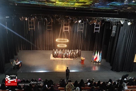 اولین جشنواره منطقه ای سرود یاران محراب در ناحیه حمزه سیدالشهداء برگزار شد