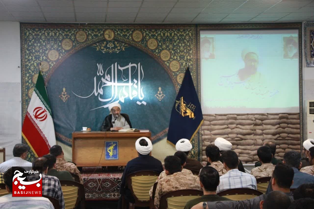 آیین گرامیداشت هفته عقیدتی سیاسی سپاه در لشکر عملیاتی ۱۷ علی بن ابی طالب(ع) قم برگزار شد