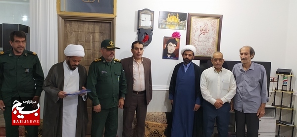 سرکشی از خانواده معلم شهید خضر نامور