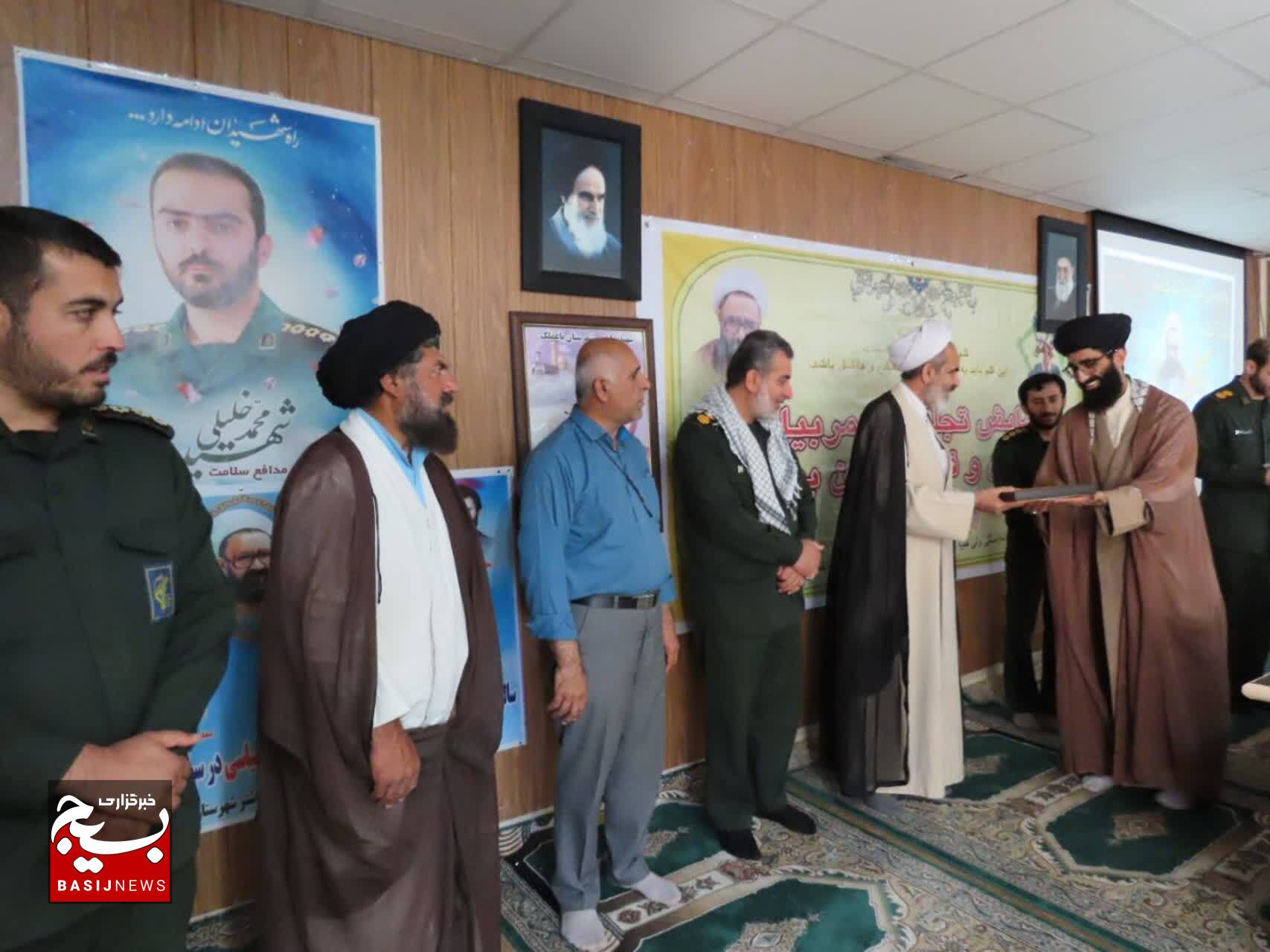 از مربیان عقیدتی سیاسی در باغملک تجلیل بعمل آمد