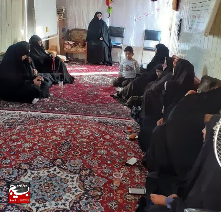 آغاز دوره همسرداری موفق در پایگاه حضرت آمنه سلام الله علی‌ها پردیسان استان قم
