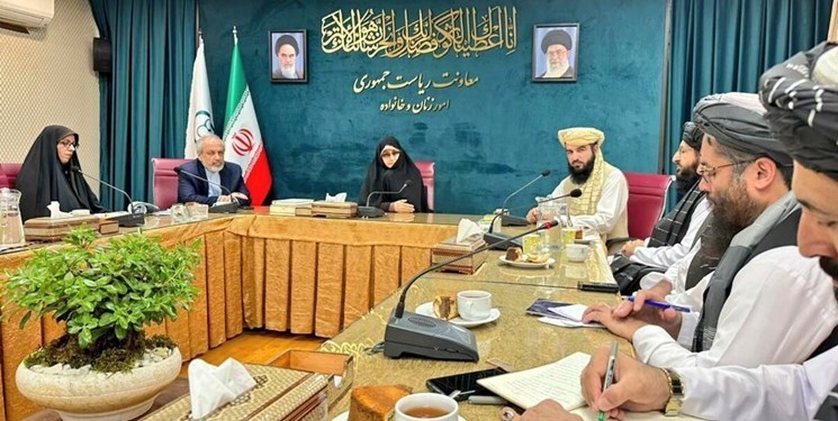 توسعه همکاری های دوجانبه؛ محور دیدار وزیر بهداشت طالبان با خزعلی
