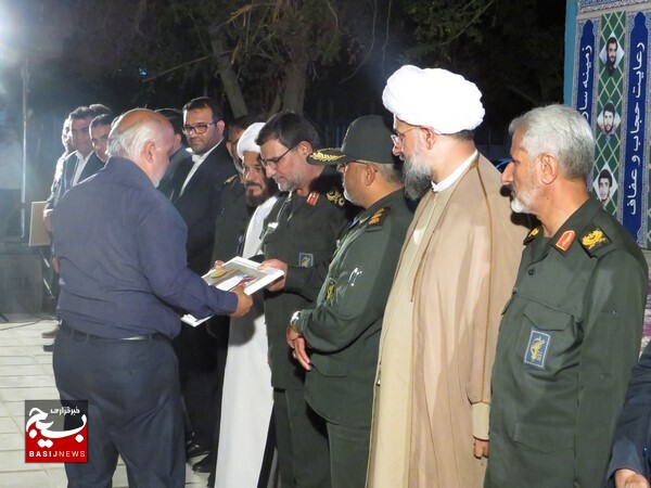 یادواره شهدای گمنام و شهدای شهر دلوار برگزار شد یادواره شهدای گمنام و شهدای شهر دلوار برگزار شد