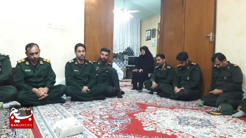 دیدار با مادری که 41 سال چشمانتظار بود+تصاویر دیدار با مادری که 41 سال چشمانتظار بود+تصاویر