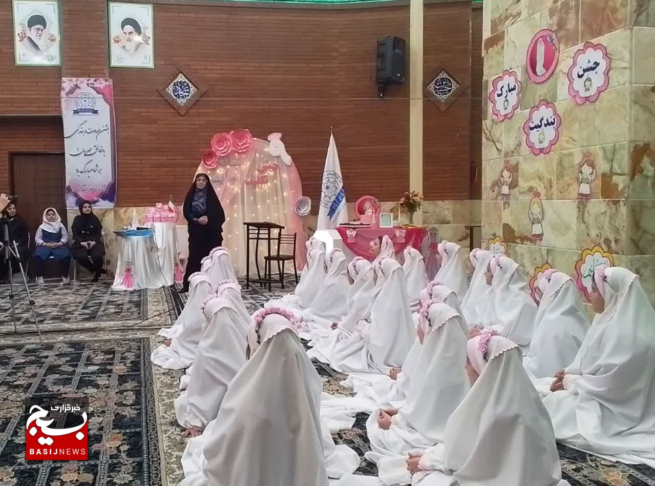 جشن تکلیف فرشته‌ها در مقبره شاه‌حسین ولی