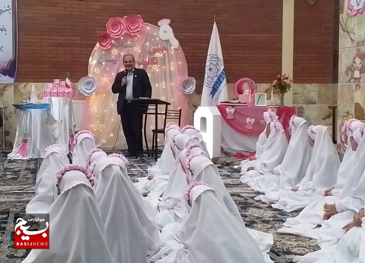 جشن تکلیف فرشته‌ها در مقبره شاه‌حسین ولی