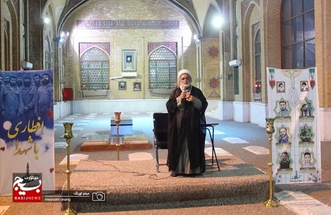 محفل انس با شهیدان انقلاب اسلامی در ماه مبارک رمضان