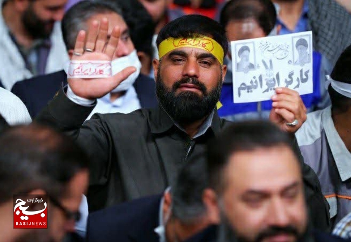 وفاداری جامعه کارگری به نظام و انقلاب