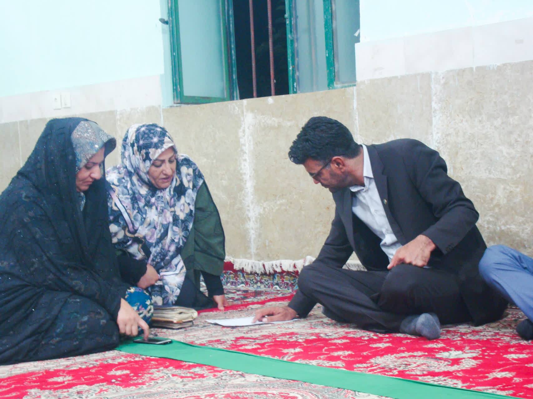 میز خدمت حقوقدانان بسیجی به روستای سرآبتاوه یاسوج رسید