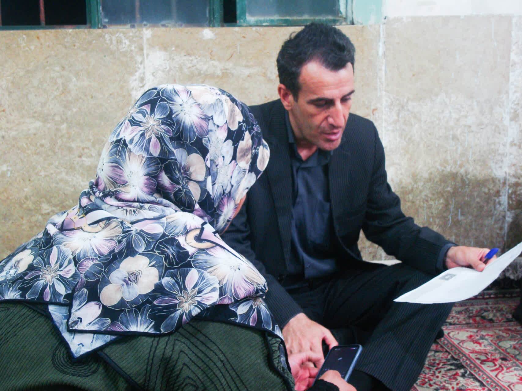 میز خدمت حقوقدانان بسیجی به روستای سرآبتاوه یاسوج رسید