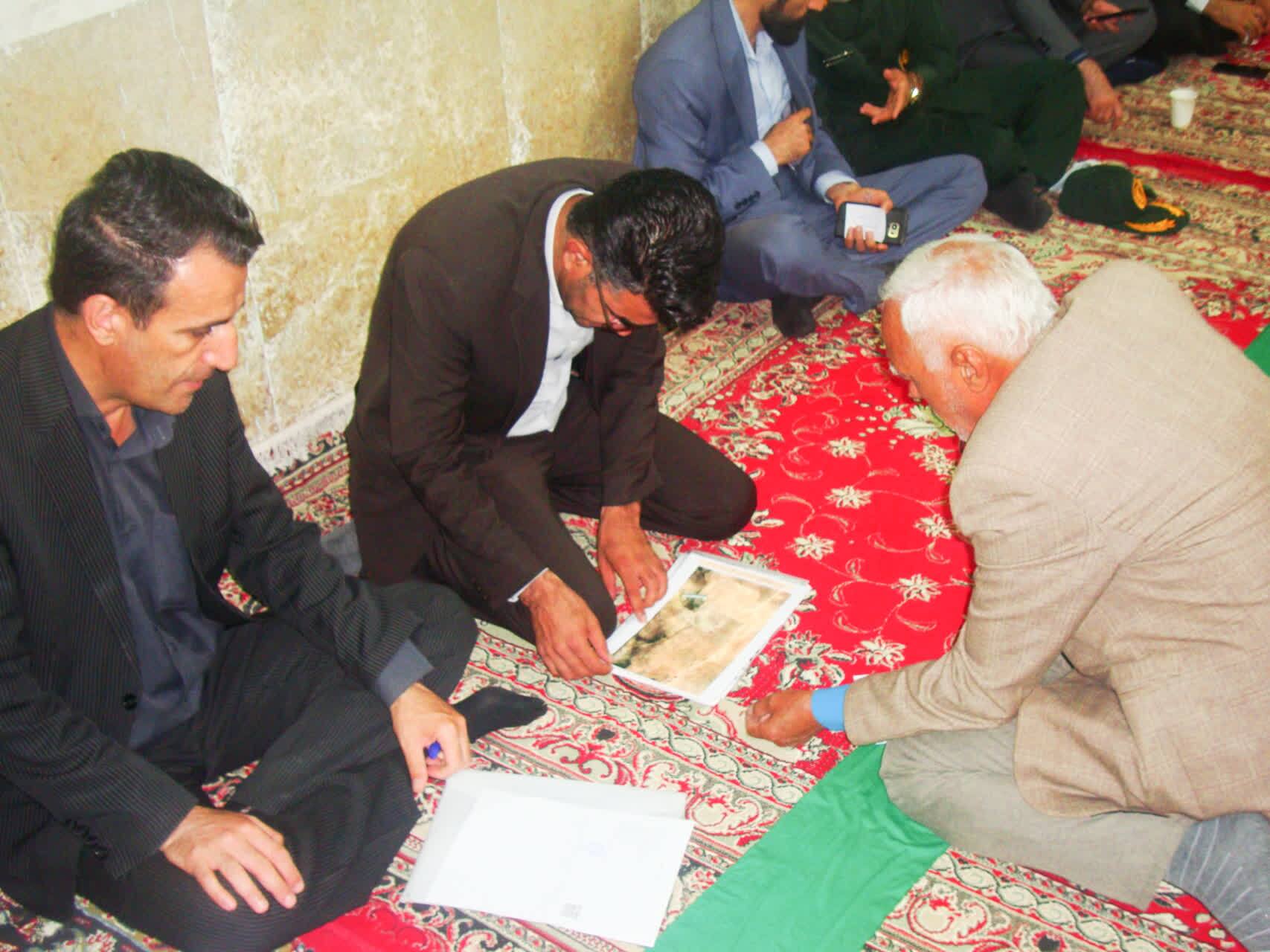 میز خدمت حقوقدانان بسیجی به روستای سرآبتاوه یاسوج رسید