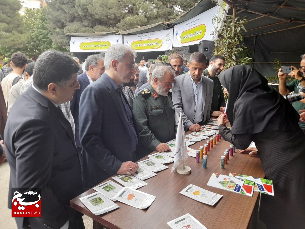 ضرورت همکاری نخبگان و فعالان عرصه علم و دانش در راستای تامین امنیت غذایی مردم