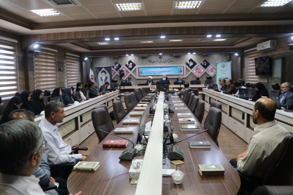 انقلاب اسلامی با رهبری حکیمانه امام خمینی (ره) به پیروزی رسید