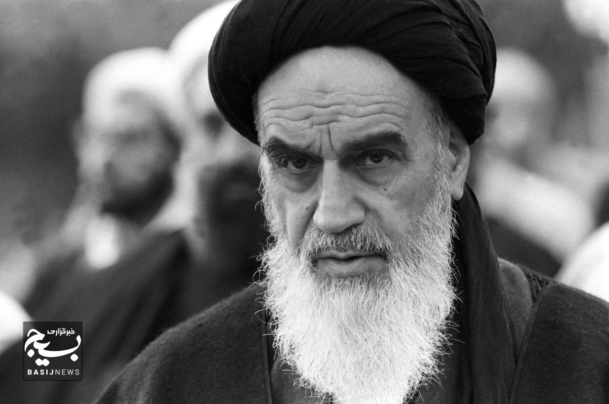 پیام فرمانده سپاه امام علی بن ابیطالب علیه الاسلام به مناسبت سالروز 14 و 15 خرداد پیام فرمانده سپاه امام علی بن ابیطالب علیه الاسلام به مناسبت سالروز 14 و 15 خرداد