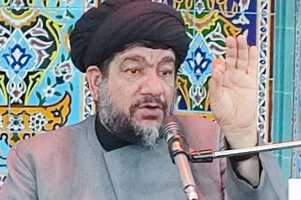 زندگانی امامین انقلاب الگوی مسئولان قرار گیرد