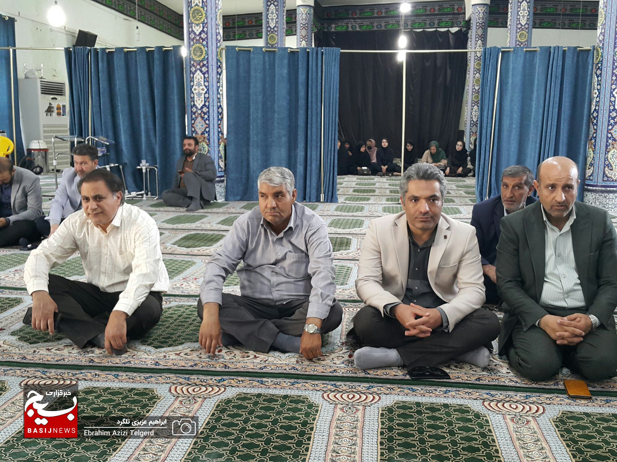 ادای احترام به مقام خبرنگار فقید