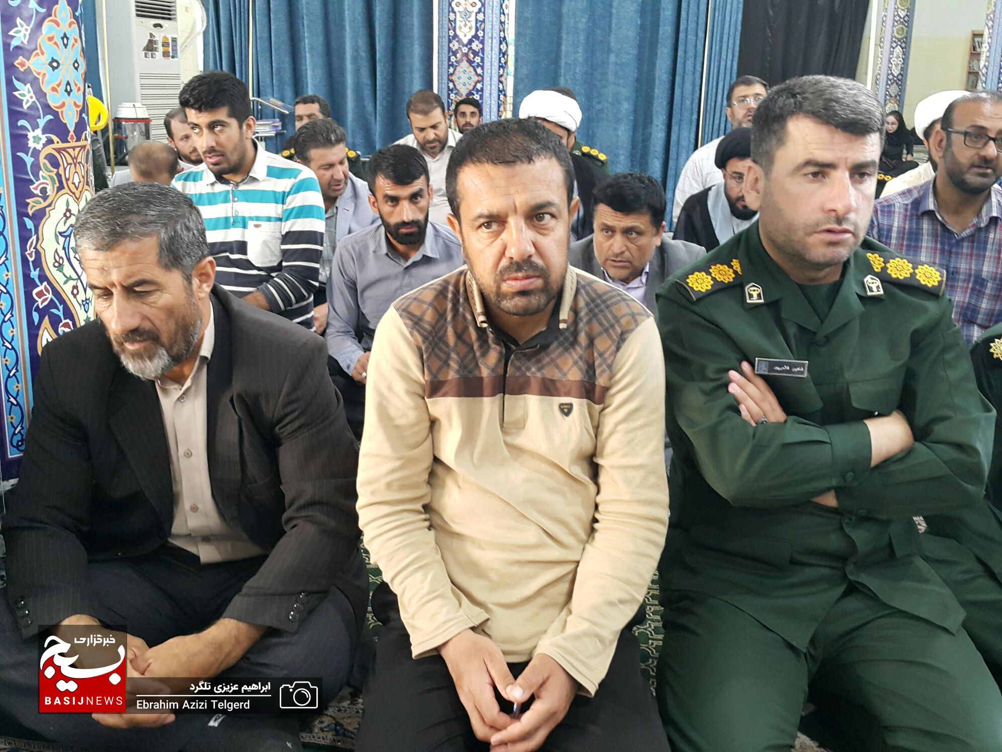 ادای احترام به مقام خبرنگار فقید