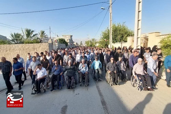 پیکر سردار شهید سید رحیم بازیار در کنار همرزمان شهیدش آرام گرفت + عکس