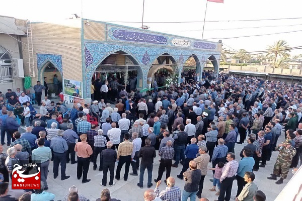 پیکر سردار شهید سید رحیم بازیار در کنار همرزمان شهیدش آرام گرفت + عکس