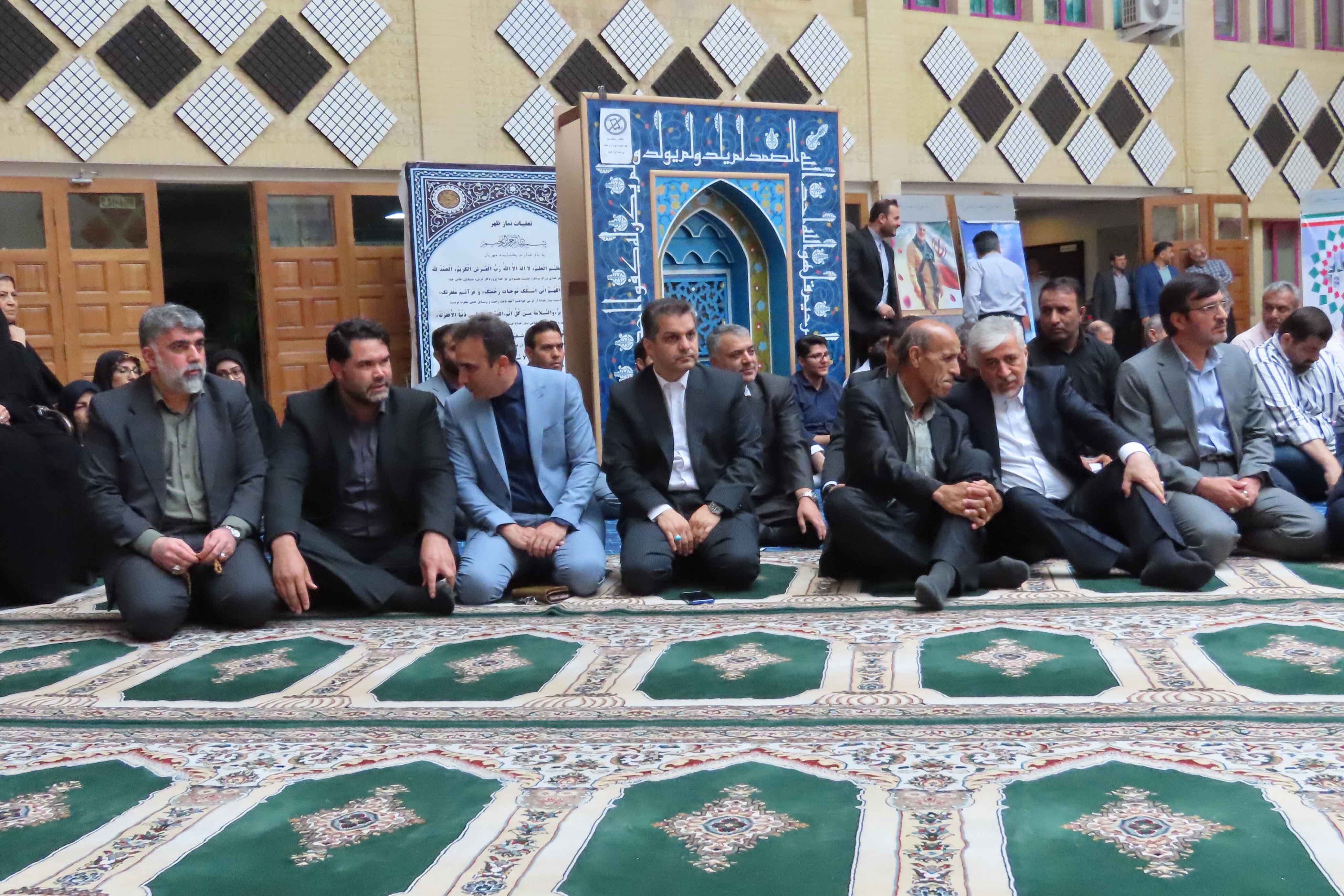 برگزاری مراسم گرامیداشت سوم خرداد با حضور جمعی از مسئولین ورزش کشور برگزاری مراسم گرامیداشت سوم خرداد با حضور جمعی از مسئولین ورزش کشور
