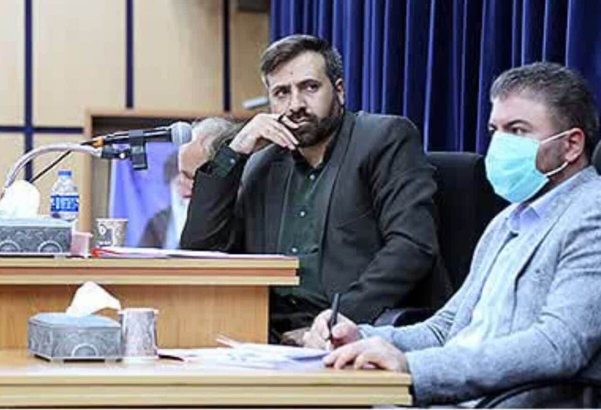  

 دادگاه بدوی متهم پرونده "تاج خودرو" برگزار شد
