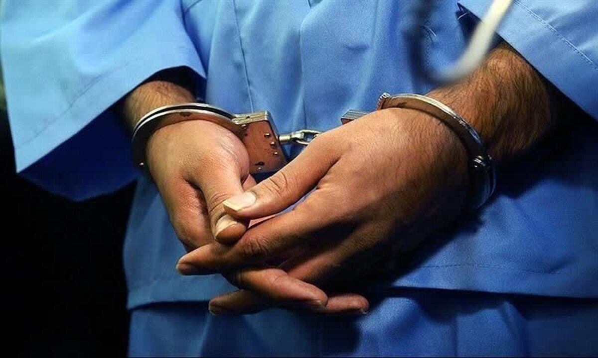 دستگیری یکی از سارقان مسلح طلافروشی آبیک