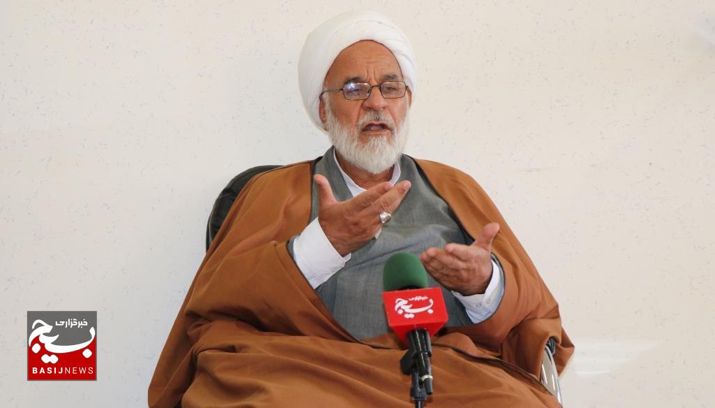 بازنشستگان سپاه یک فرصتند که برای نظام اسلامی تولید قدرت می کنند/تجربه وابستگان سپاه در خدمت به نظام و انقلاب