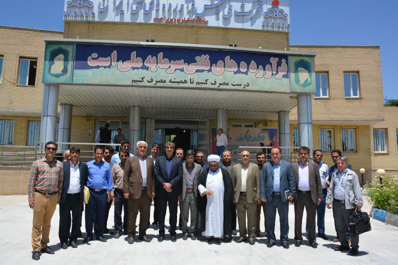 نشست صميمي ايثارگران با مشاور وزير نفت در شرکت ملی پخش فرآورده‌های نفتی منطقه کهگیلویه و بویراحمد