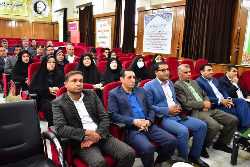 مدیرکل آموزش وپرورش کهگیلویه وبویراحمد: سوم خرداد اوج خداباوری وخلوص امام راحل بود/ جانبازان شاغل در آموزش وپرورش استان تجلیل شدند