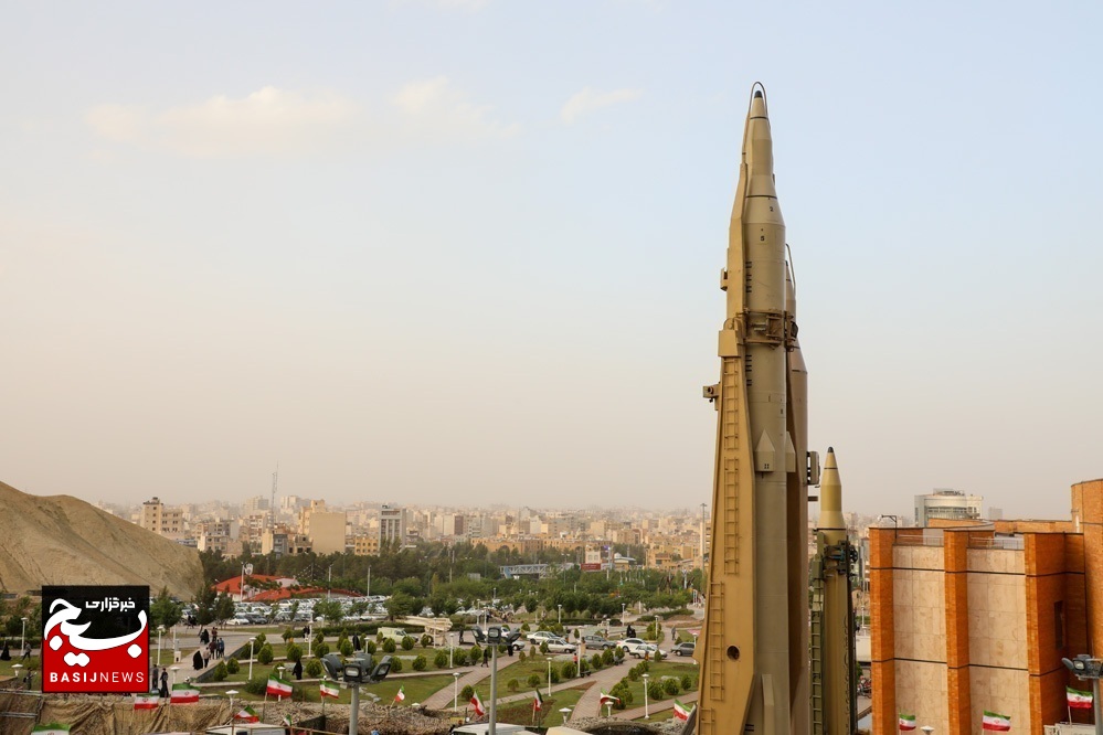 حس غرور دانش‌آموزان قمی از دستاوردهای نیروی هوافضای سپاه پاسداران