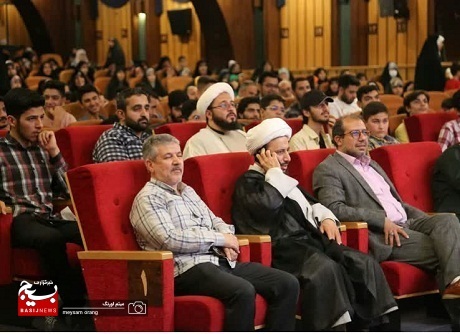 مهمترین سرمایه هر کشور سرمایه انسانی می باشد و مهمترین قشر این سرمایه، جوان ها و نوجوان ها هستند