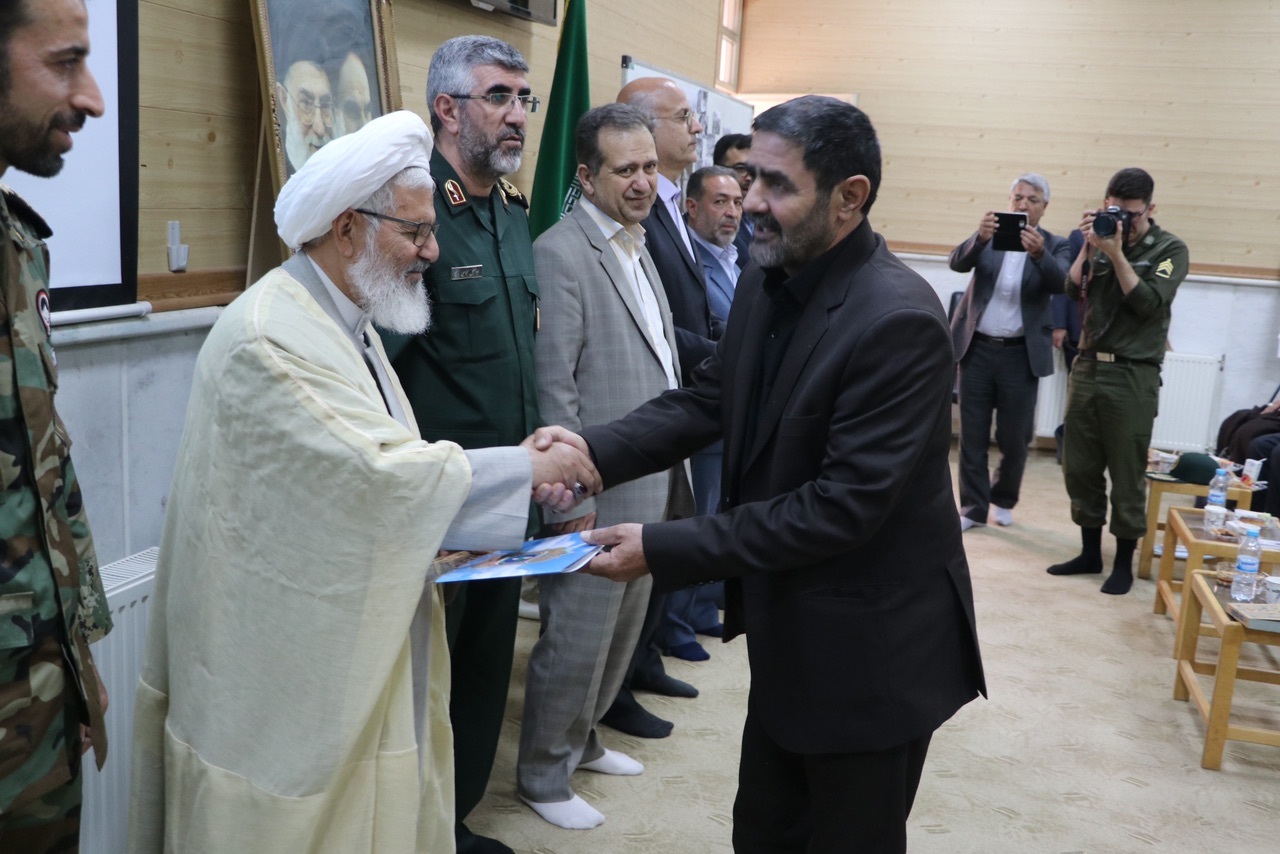 قدرت ایمان رزمندگان موجب پیروزی و آزادسازی خرمشهر شد قدرت ایمان رزمندگان موجب پیروزی و آزادسازی خرمشهر شد