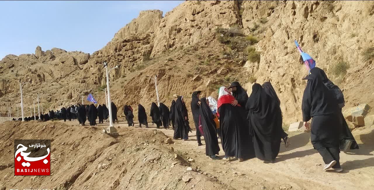 اولین کوهپیمایی گردانهای کوثر سپاه علی ابن ابیطالب (ع) برگزار شد اولین کوهپیمایی گردانهای کوثر سپاه علی ابن ابیطالب (ع) برگزار شد