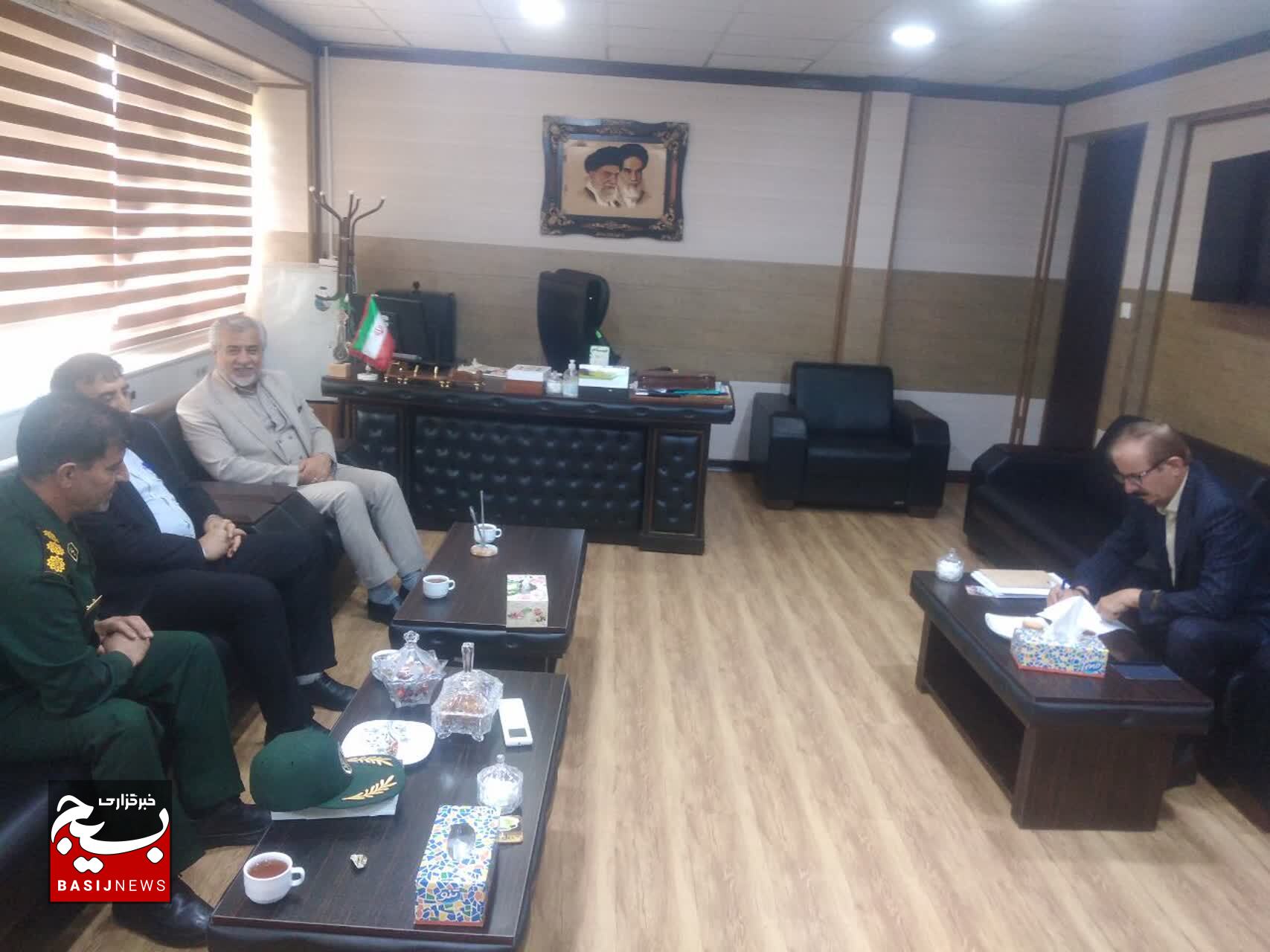 افزایش همکاری بسیج جامعه پزشکی سپاه فتح استان با دانشگاه علوم پزشکی یاسوج/ از برگزاری اردوهای جهادی تا تریبون آزاد بین اساتید