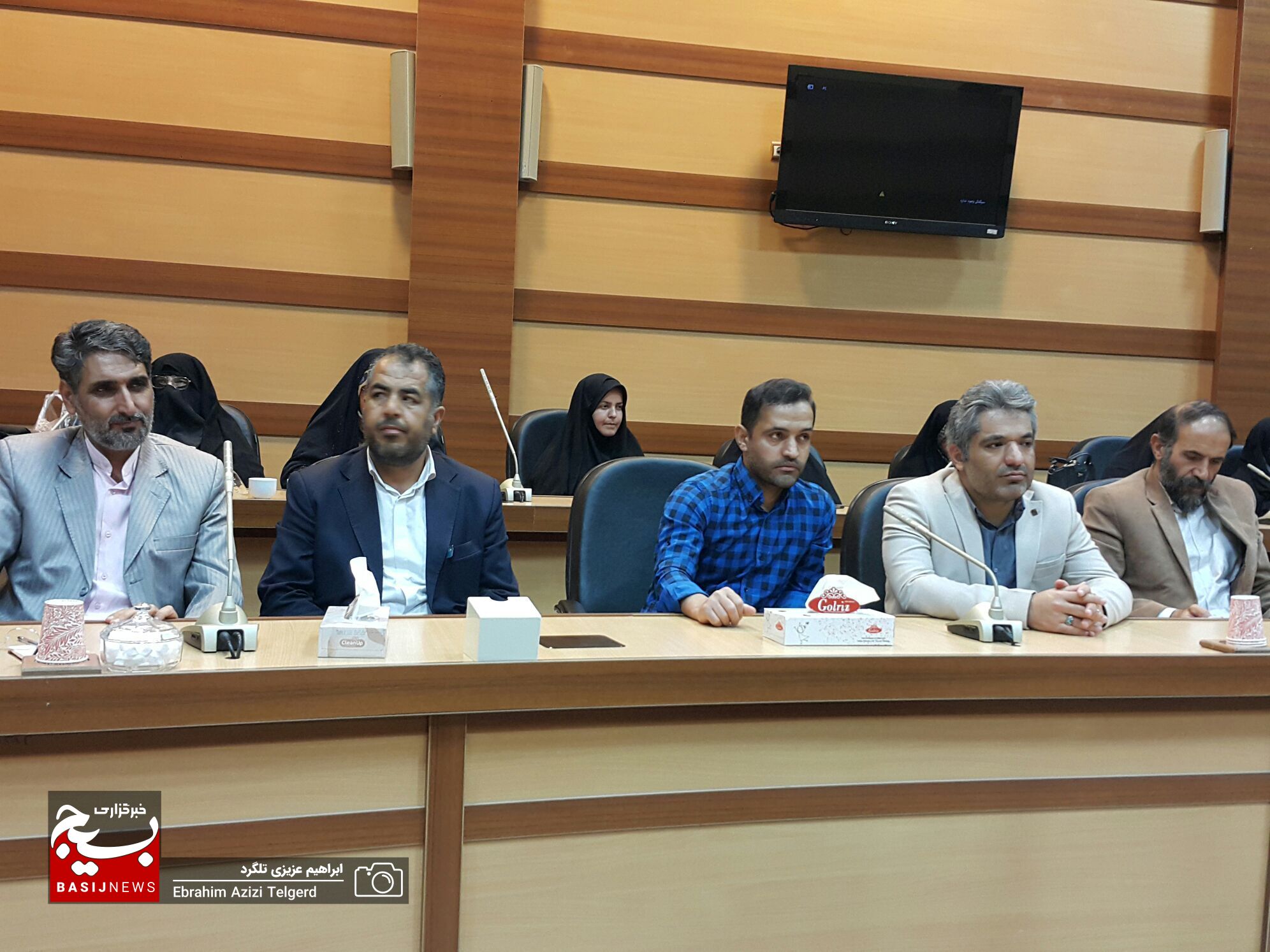 تجلیل از نفرات برتر حوزه فرهنگ و هنر در یاسوج