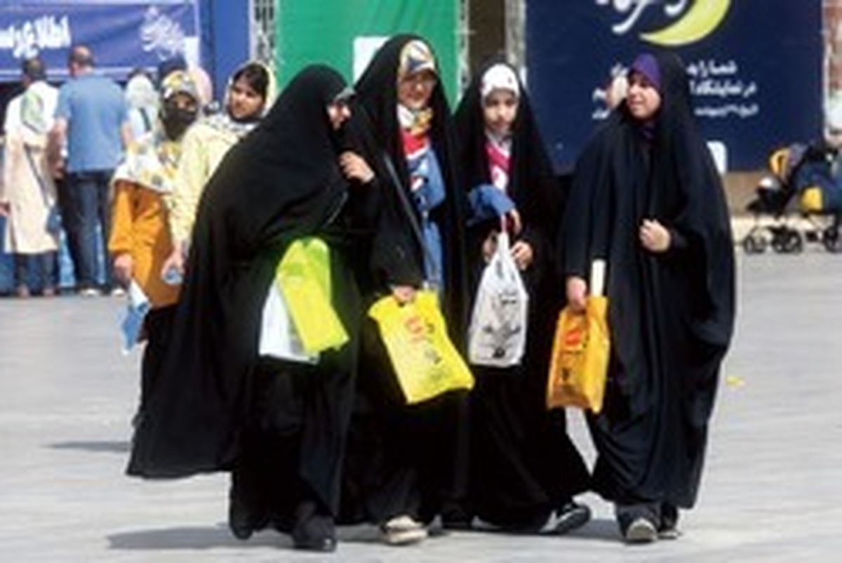 تبیین مسئله حجاب در گفتگو با مدیر حوزه علمیه اهل بیت (ع)
حجاب زن برای تقید و مسئولیت‌پذیری مرد است