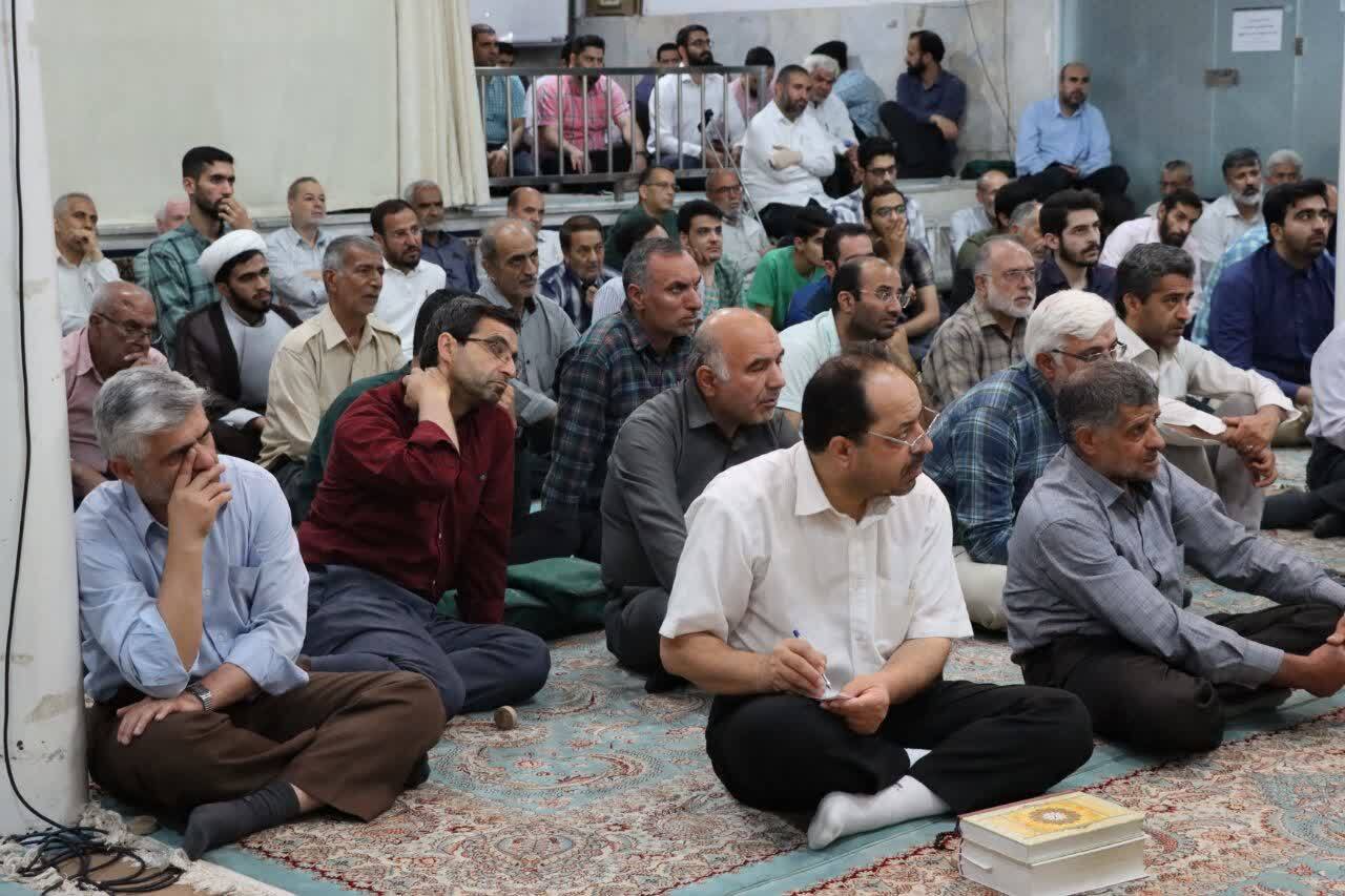دشمن برای رخنه در کشور سراغ بی حجابی رفته است/معادلات قدرت به نفع حق تغییر کرده است
