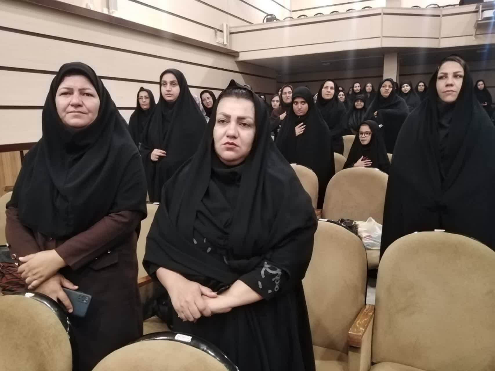 برگزاری همایش عفاف و حجاب صنوبرترین صنوبرها در گچساران