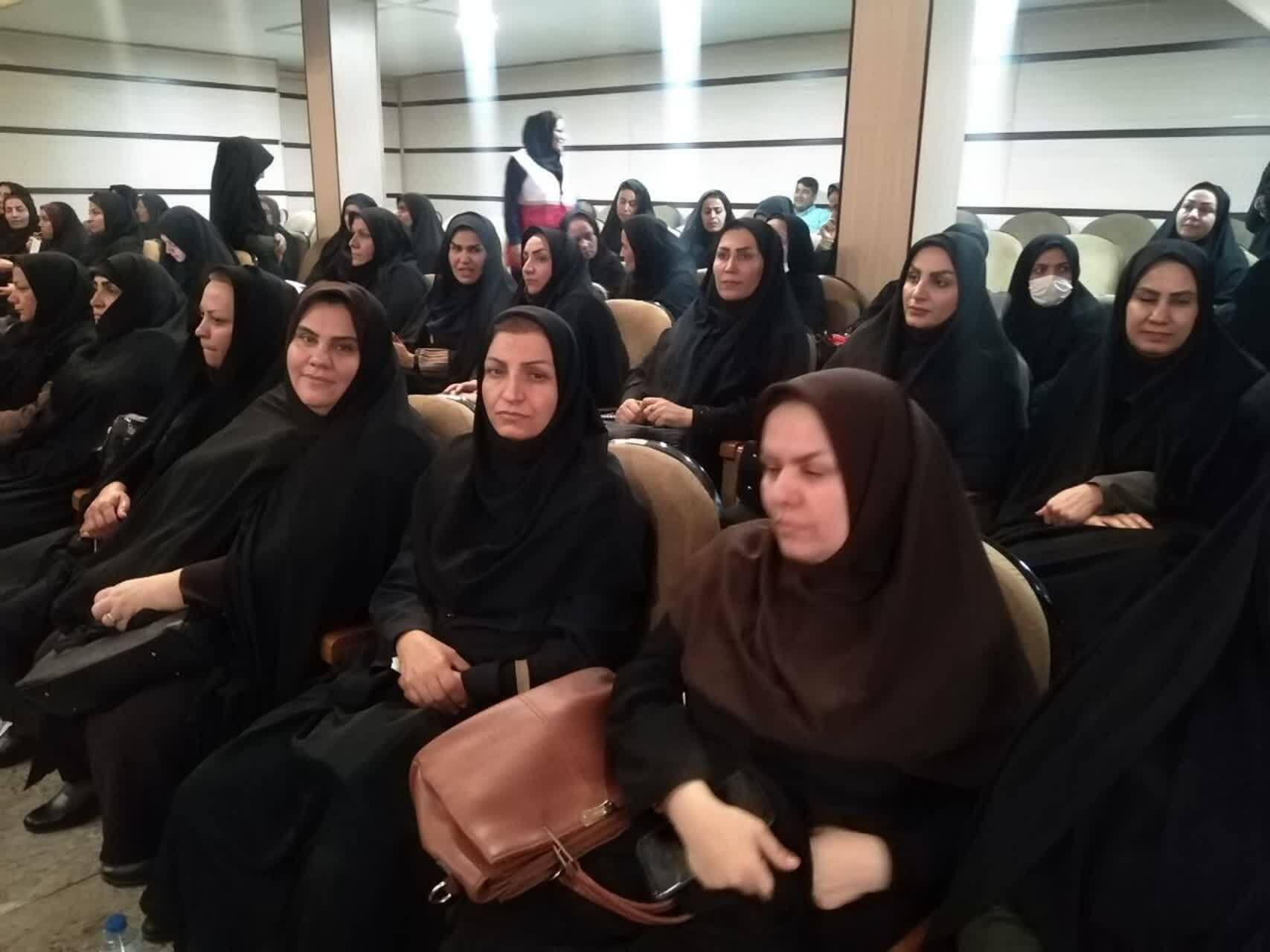 برگزاری همایش عفاف و حجاب صنوبرترین صنوبرها در گچساران
