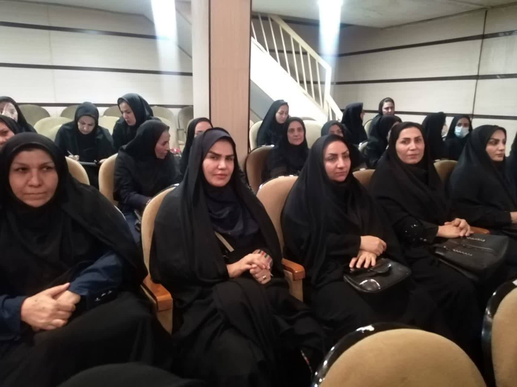 برگزاری همایش عفاف و حجاب صنوبرترین صنوبرها در گچساران