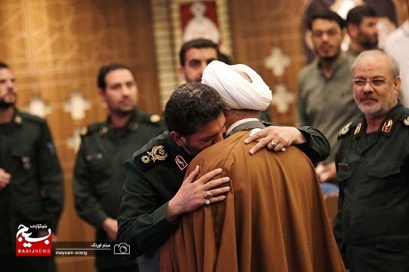 باید مداحی‌ها به گونه‌ای باشد تا جوانان از استحکام فکری برخوردار شوند