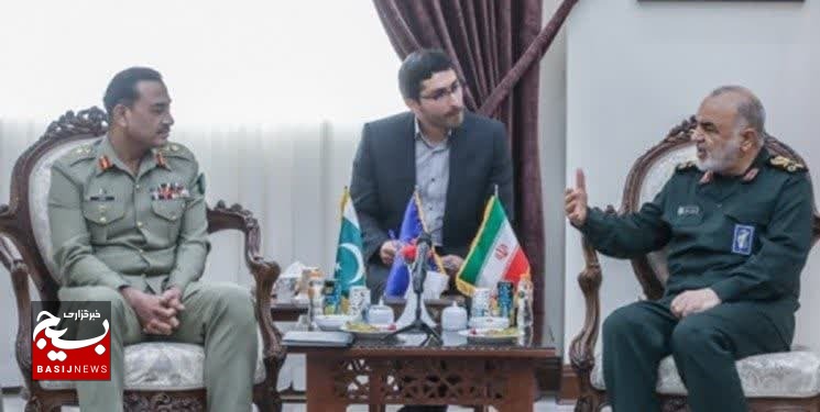 امنیت پاکستان امنیت ماست امنیت پاکستان امنیت ماست