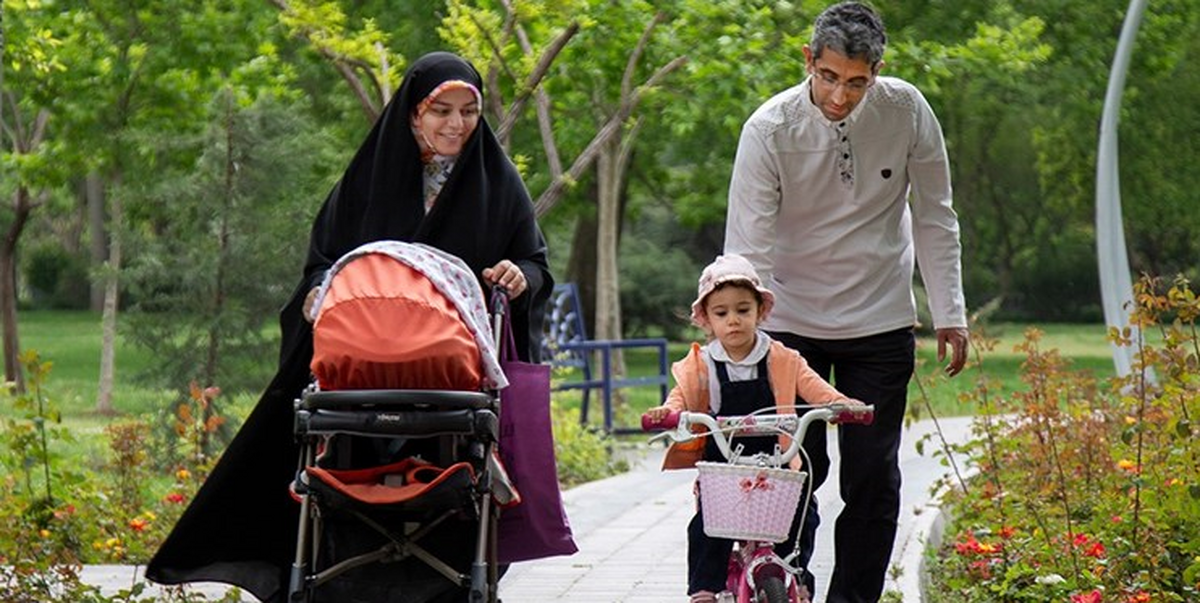دختر، دردانه اسلام است